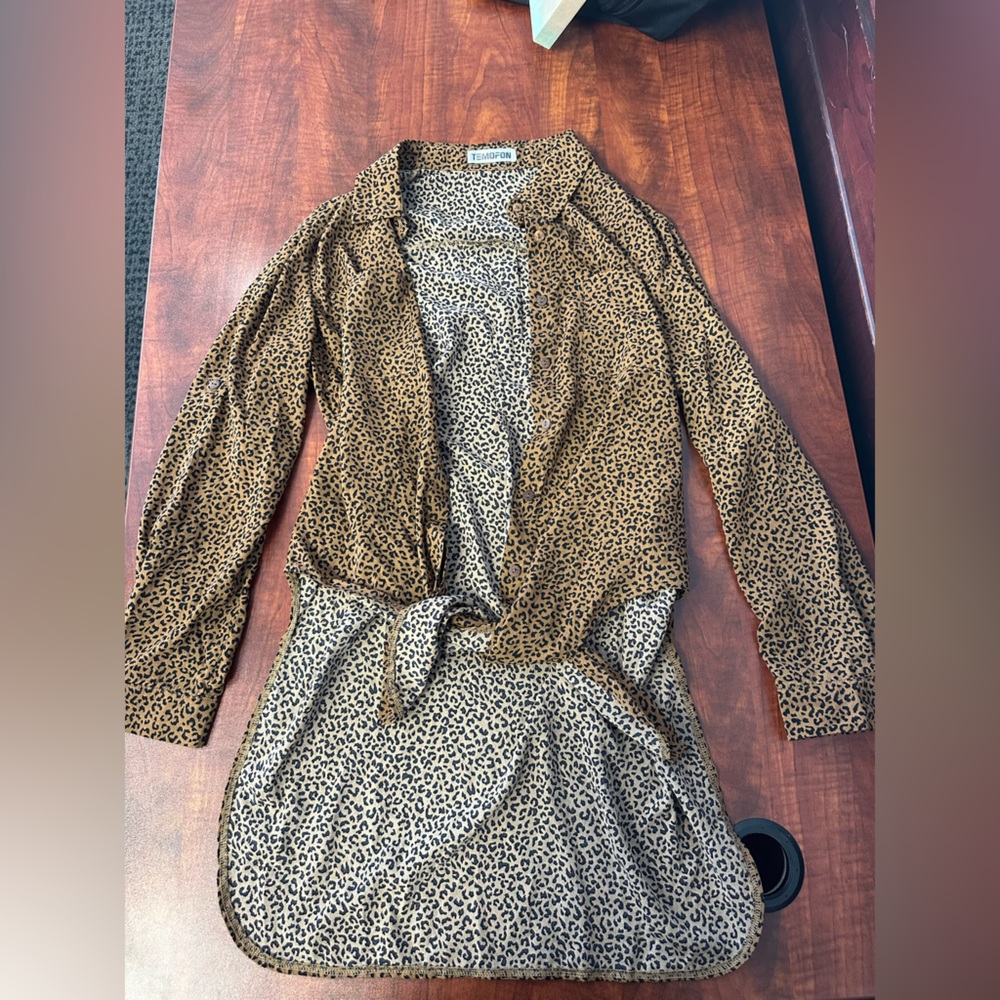 Long Sleeve Cheetah Blouse